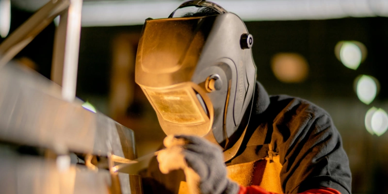 Best Auto-Darkening Welding Helmets Under $100